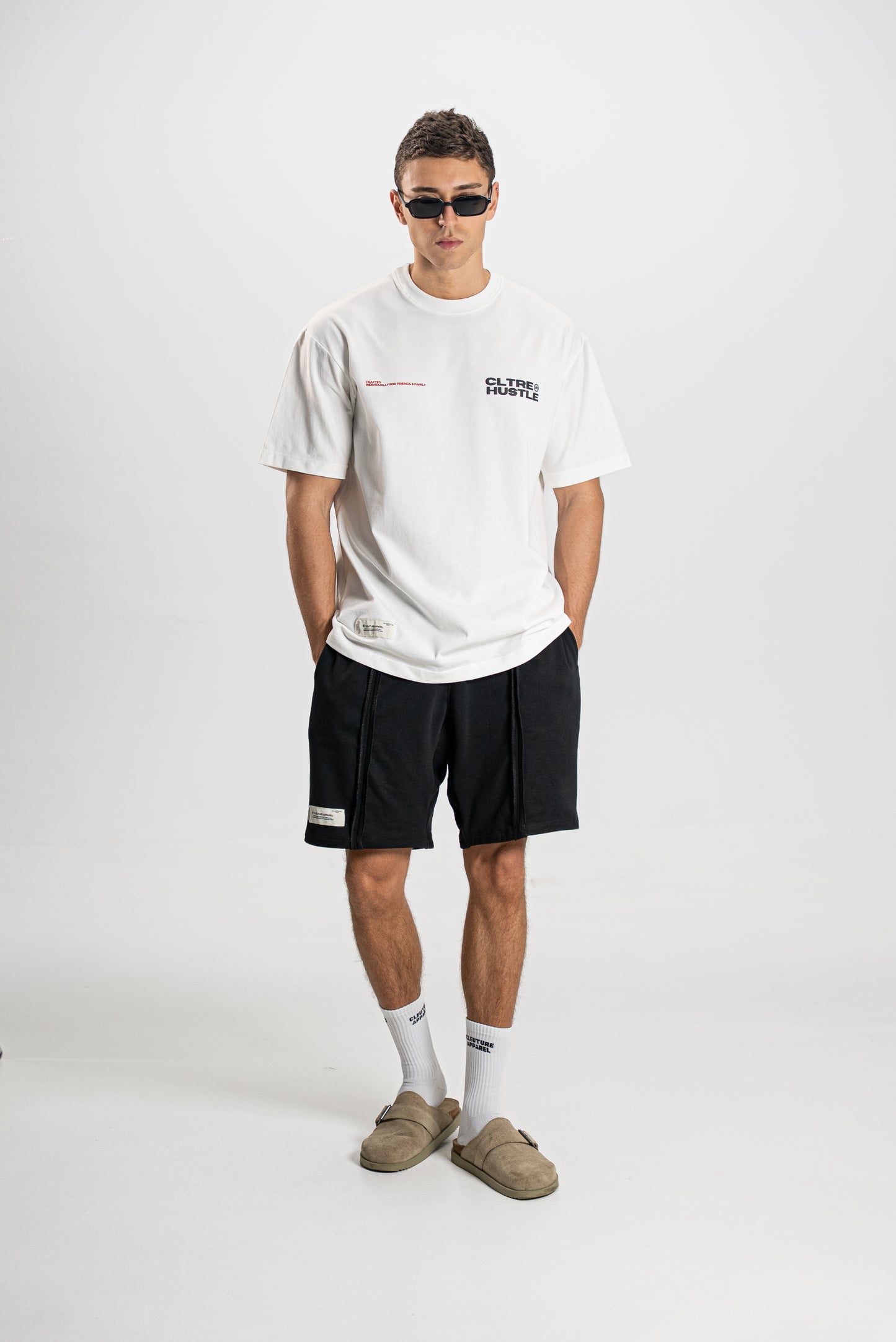 CAMISETA FRIENDS & FAMILY BLANCA
