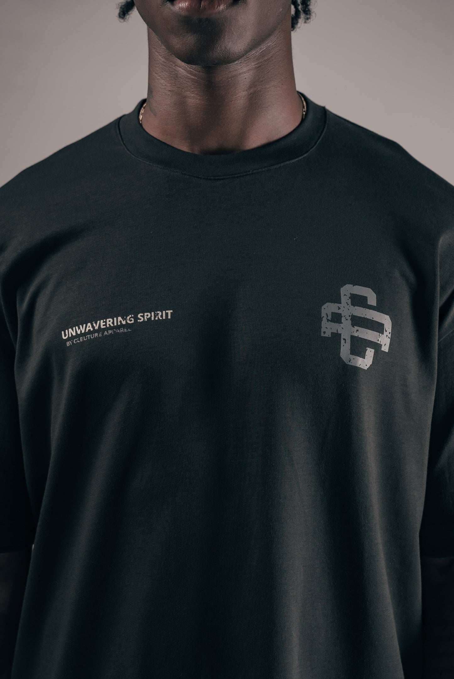 CAMISETA UNWAVERING BLACK