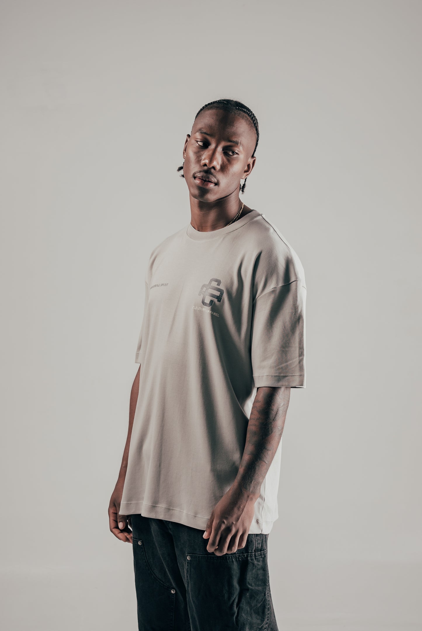 CAMISETA EMBLEM GRAY